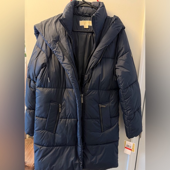 MICHAEL Michael Kors Jackets & Blazers - BRAND NEW, a Michael Kors heavy puffer coat, size XS, midnight blue